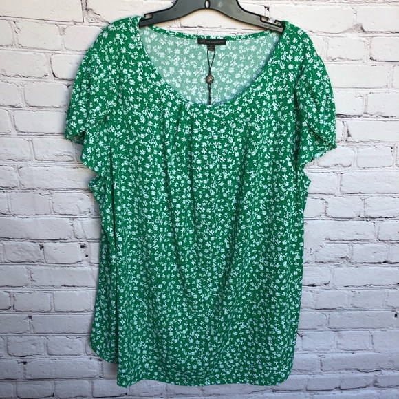 Adrianna Papell Tops - Adrianna Papell Green Floral Short Sleeve Blouse Size 2X